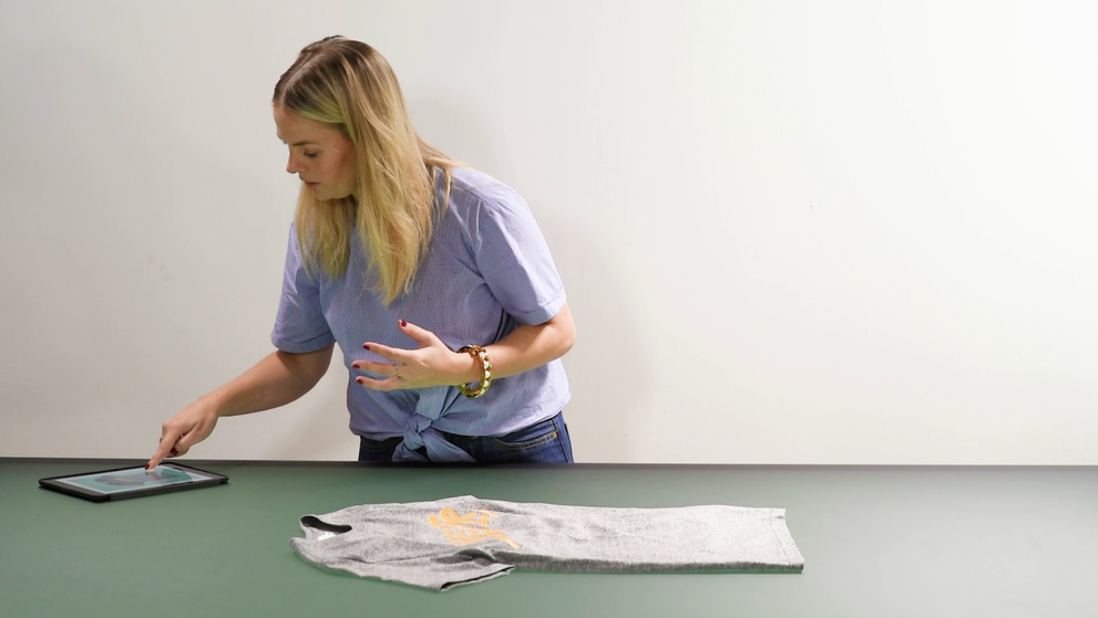 t-shirt-clothing photography-fashion.png.png