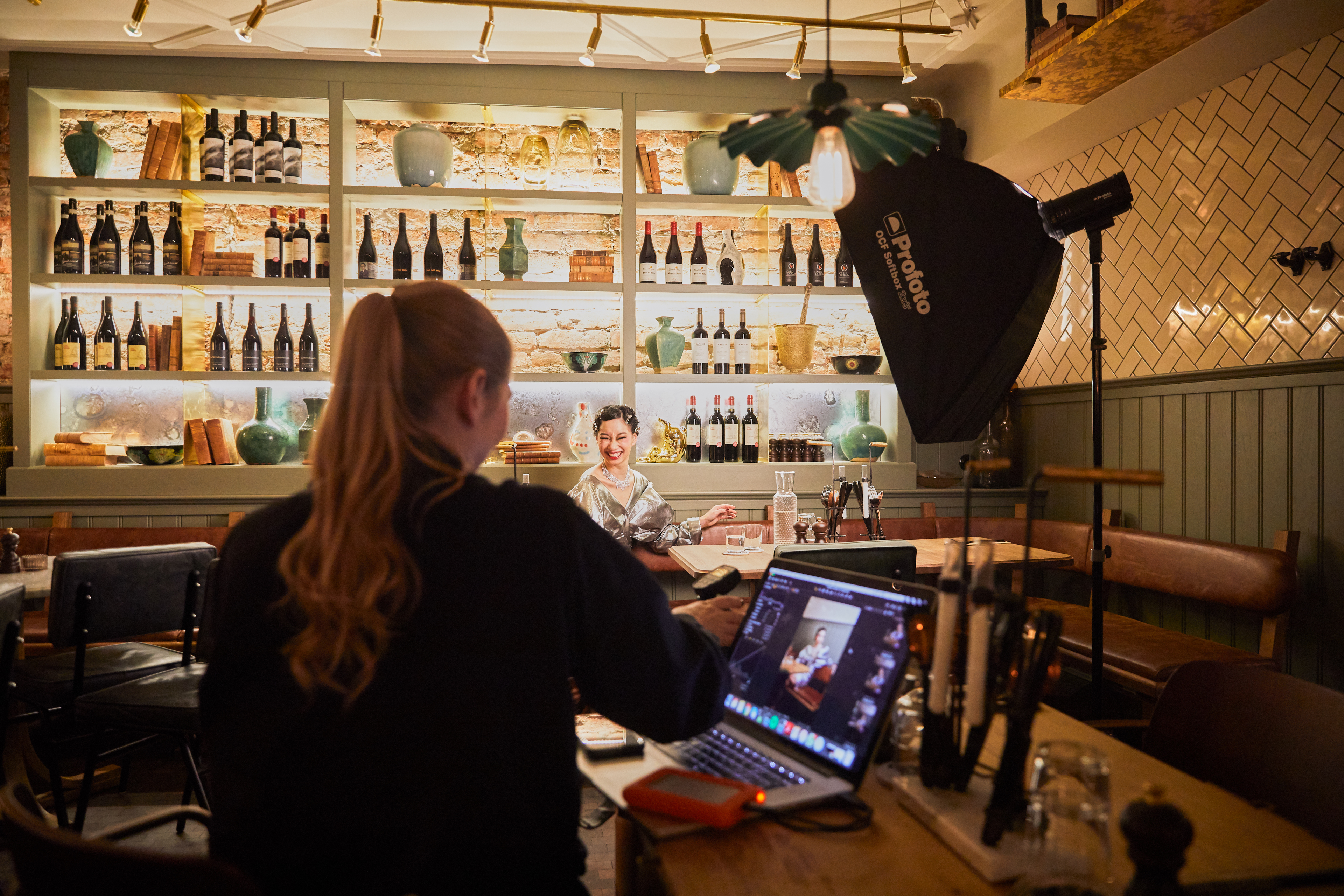 Profoto_EmilyDahlBTS_0 72_3840.jpg