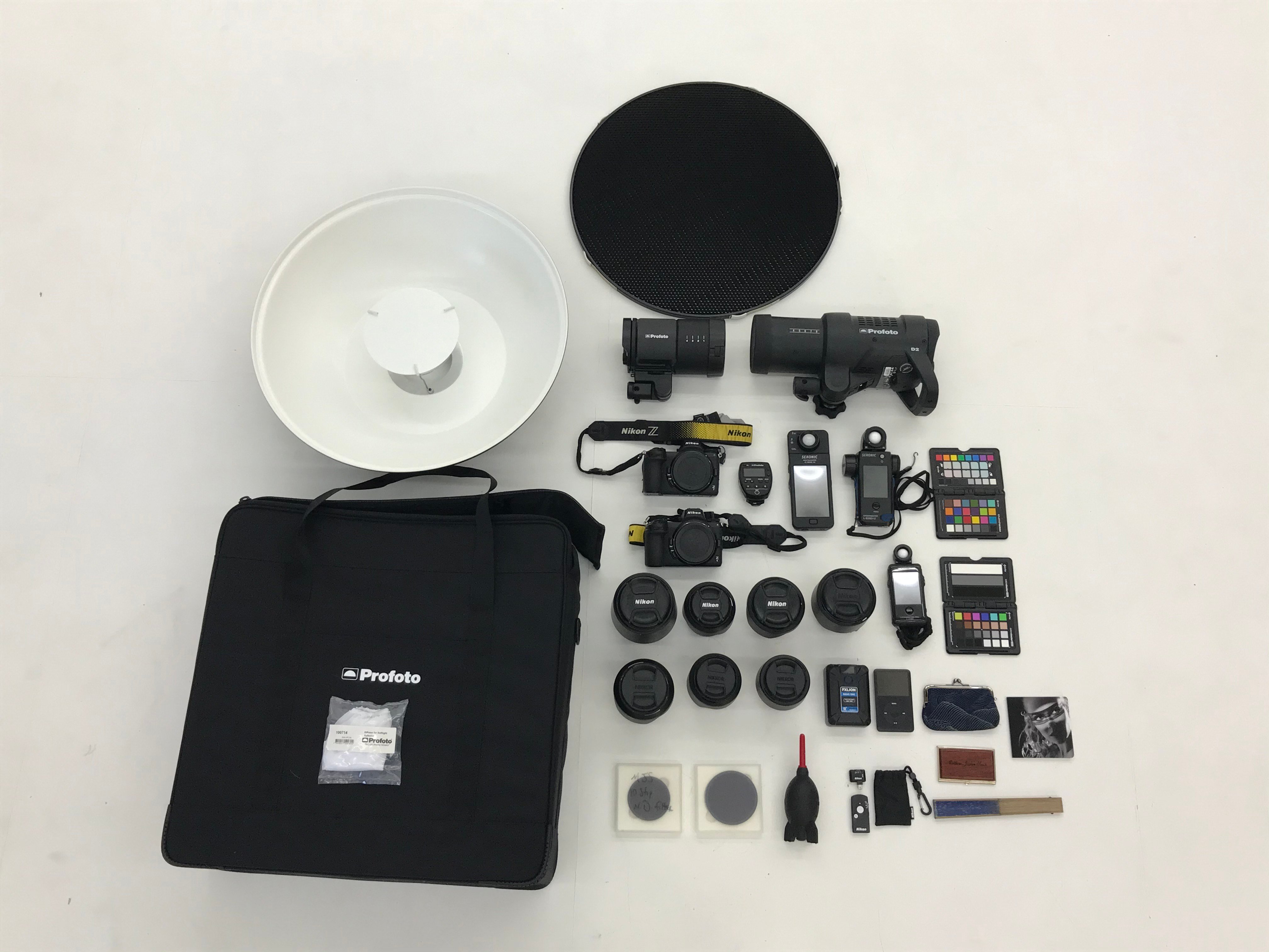 Profoto_Whats in your bag_1987.jpg